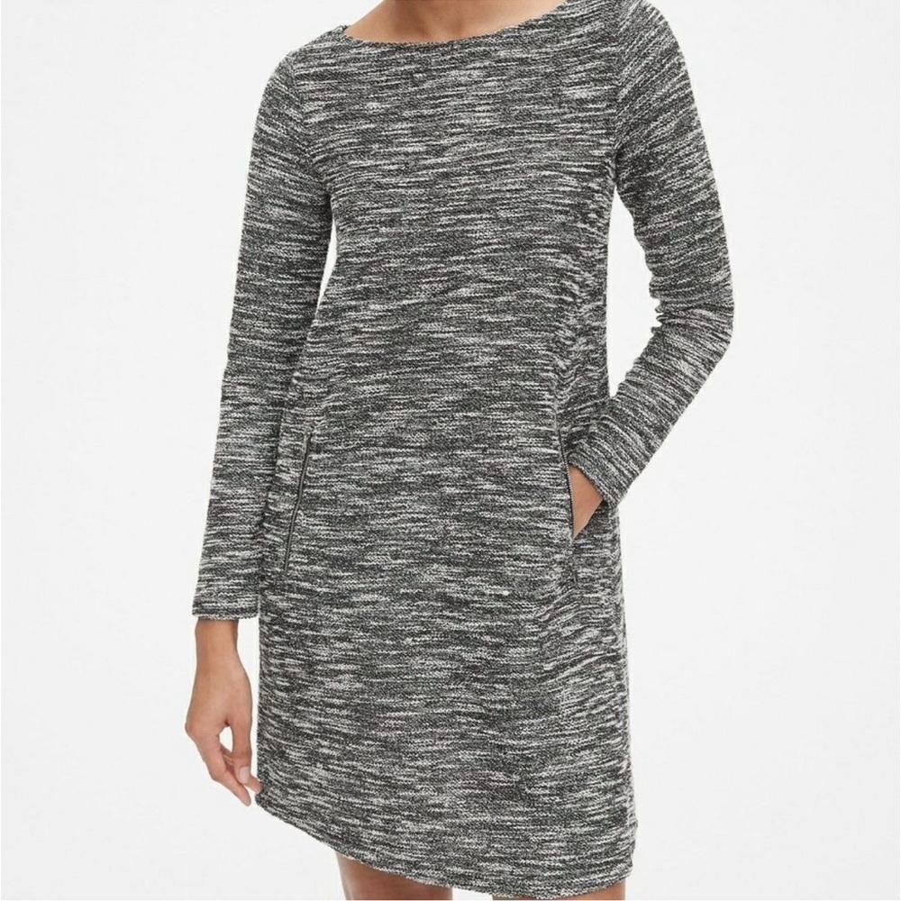 Gap Size Small Black and White Tweed Boucle A-Line Dress with Zip Pockets